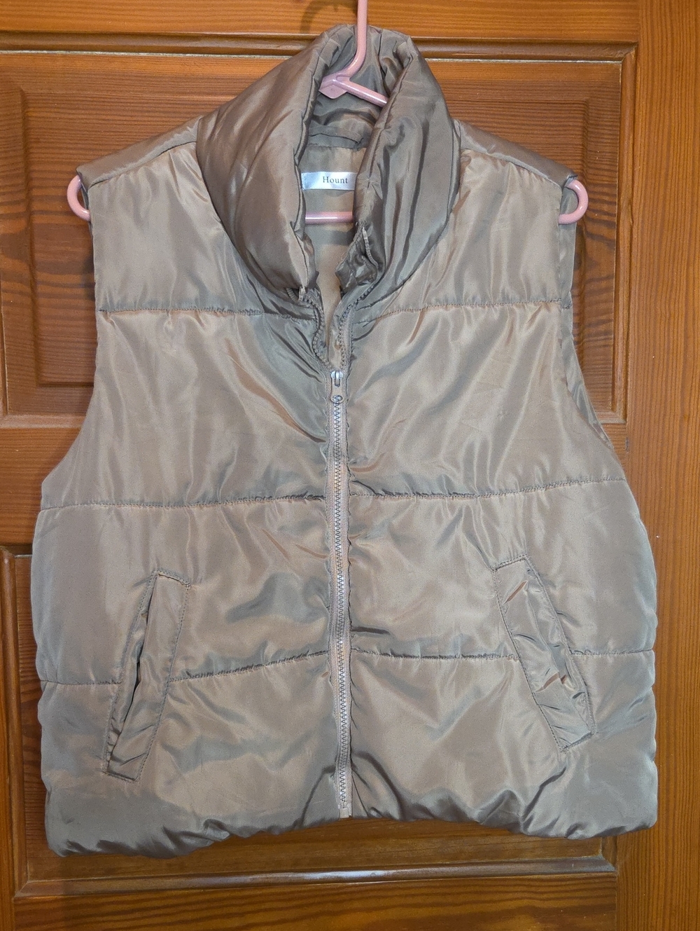Quilted Sleeveless Puffer Vest in Taupe